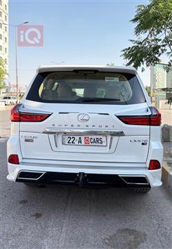 Lexus LX